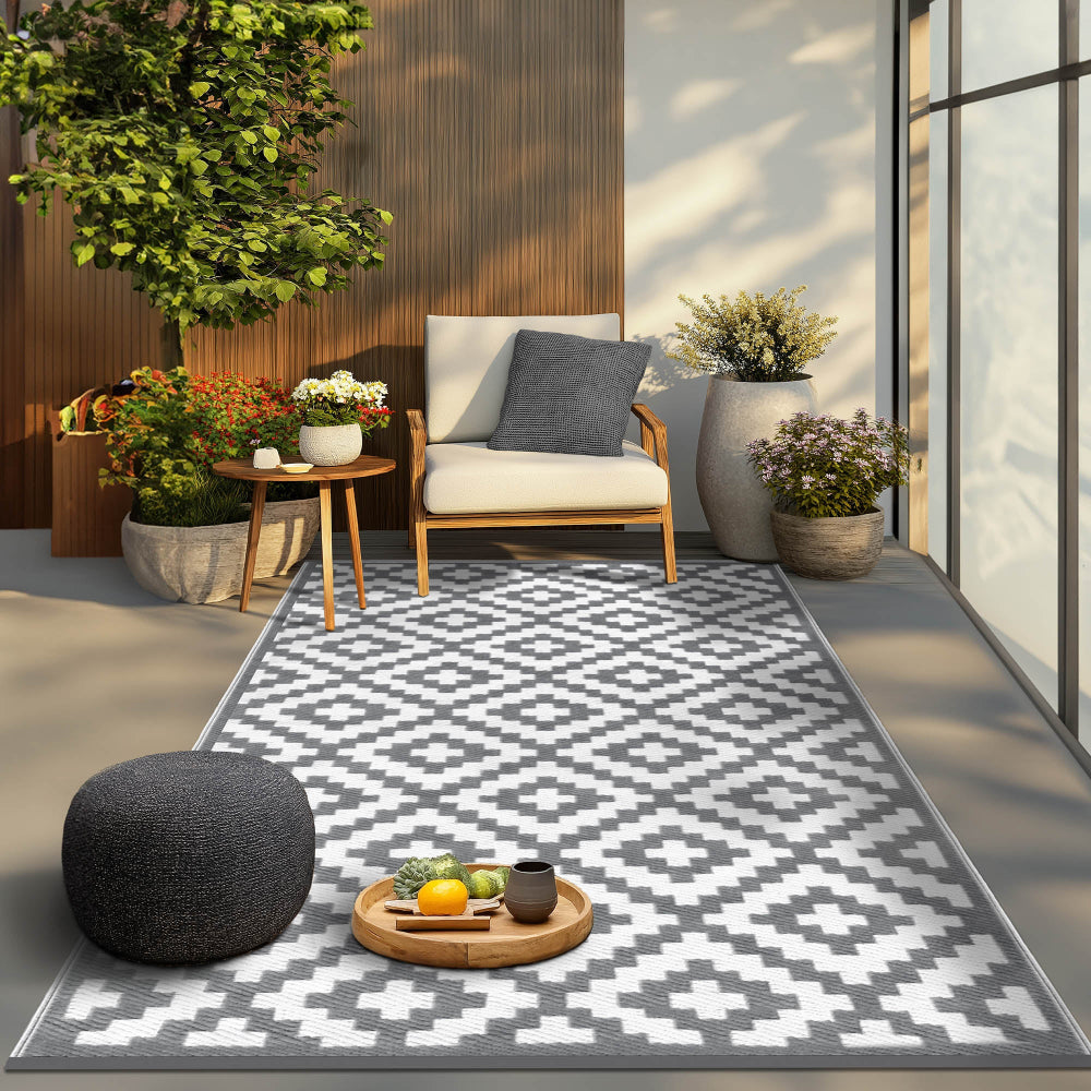 Nirvana Grey and White Outdoor Rug